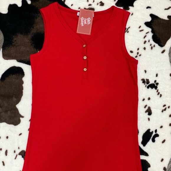 Ribbed layering tank - Picture 1 of 2